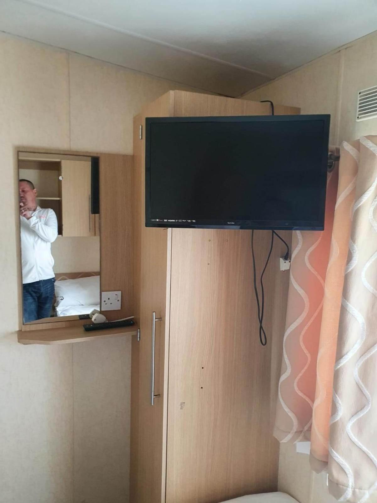 S265 3 Bed Caravan Golden Palm . Campsite Chapel Saint Leonards